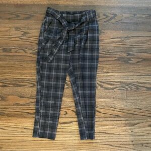 Abercrombie kids Charcoal Grey And White Pants Size 9/10